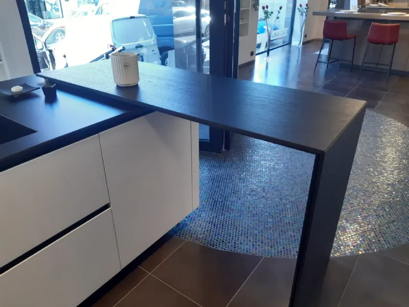 Cucina con isola design bianca Valdesign Logica l90 a soli 14995 Euro