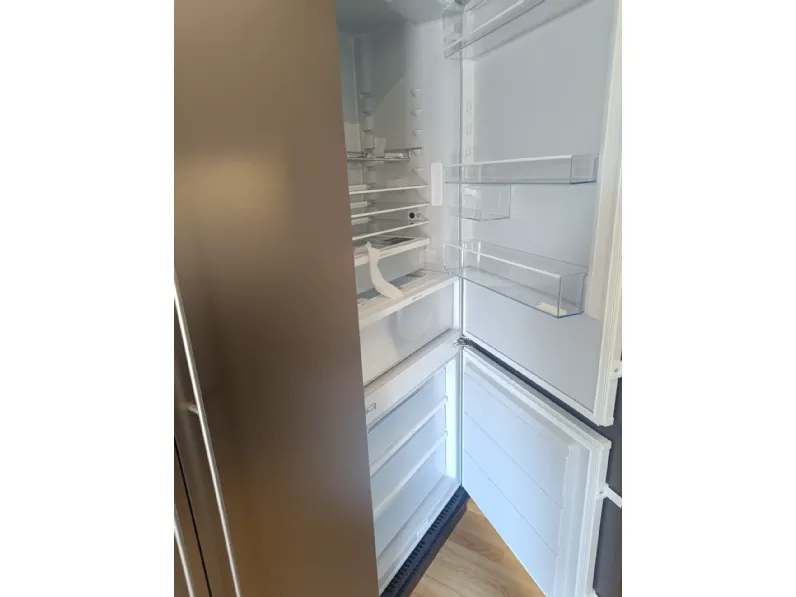 Cucina Lungomare  design altri colori Colombini casa con isola scontata 60%