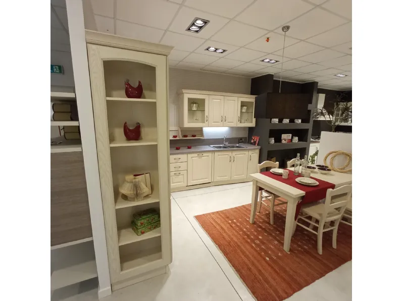 Cucina magnolia classica ad angolo Madeleine Scavolini scontata