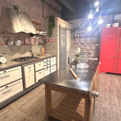Cucina ad angolo in legno a prezzo scontato 50%
