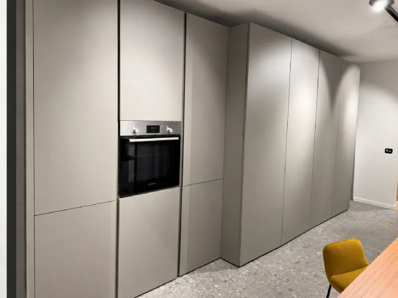 Cucina lineare moderna grigia Stosa Metropolis a soli 8800 Euro