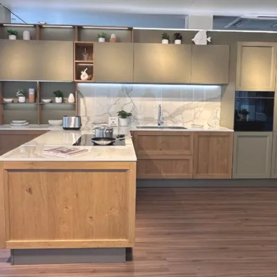 Cucina altri colori moderna con penisola Veneta cucine Milano a soli 15400