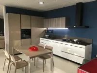 Cucina ad angolo in laminato opaco a prezzo ribassato 23%