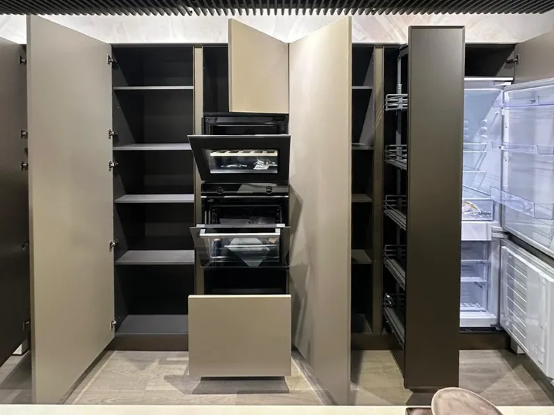 Cucina noce moderna con isola Nevada Mobilturi a soli 16400 Euro