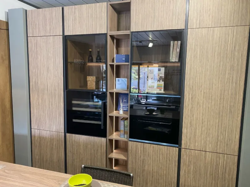 Cucina a prezzo ribassato con isola moderna Aliant Stosa
