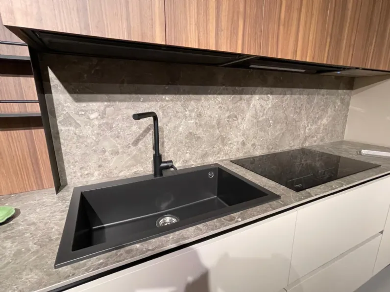 Cucina grigia design lineare Miton Cucina miton pet grigio noce cordesco a soli 10800 Euro