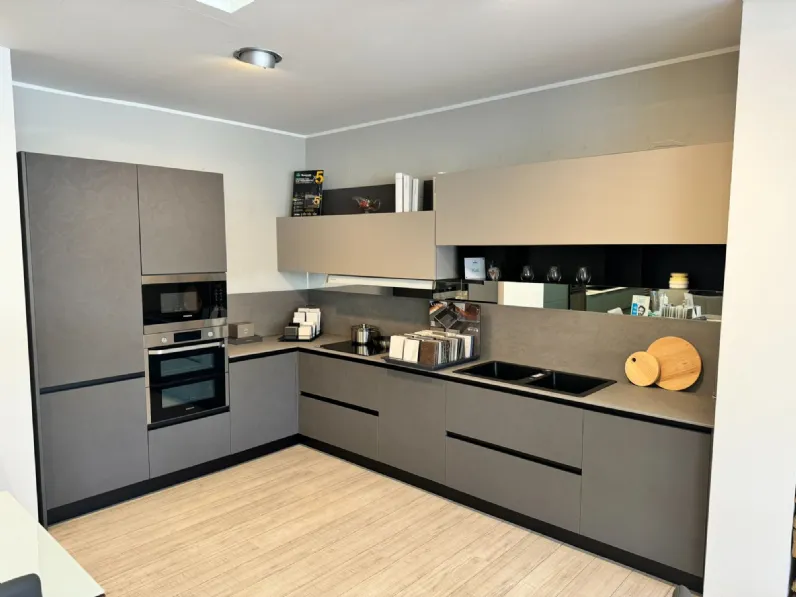 Cucina Kaliì ad angolo Arredo3 con uno sconto imperdibile