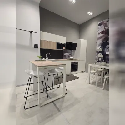 Cucina a prezzo scontato con penisola moderna Liberamente Scavolini