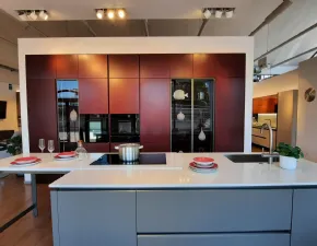 Cucina rossa moderna ad isola Modello lounge Veneta cucine a soli 31900