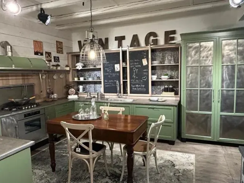 Cucina altri colori industriale con penisola Panam  Marchi cucine scontata