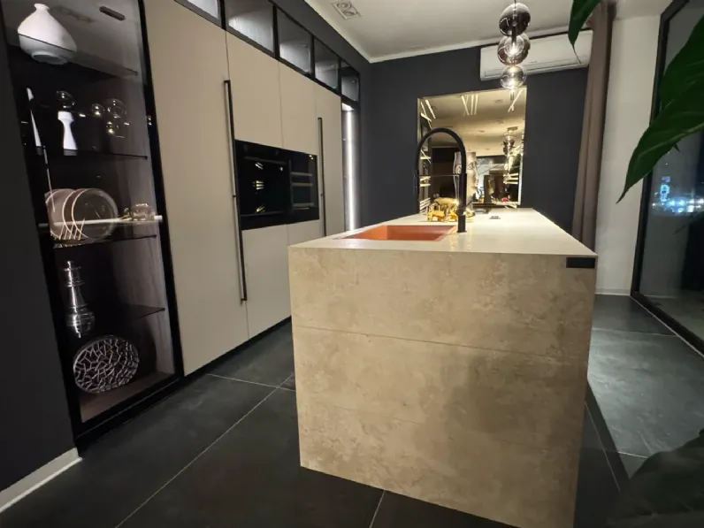 Cucina tortora moderna con isola Armony Rho a soli 19800 Euro