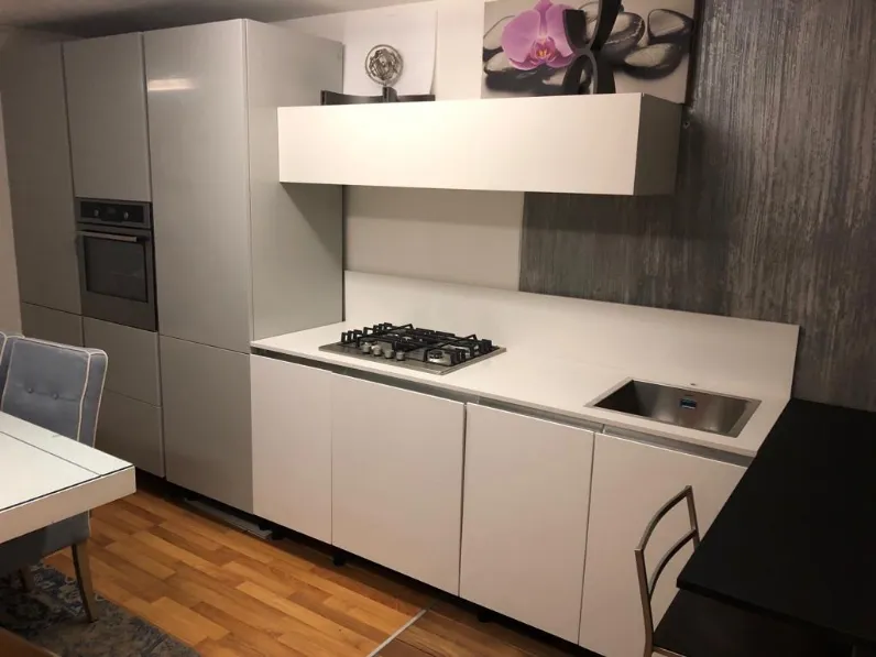 Cucina lineare Essebi Cucina polimerico lucido SCONTATA 31%