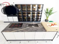 Cucina moderna con isola Meg  Arredo3 a prezzo ribassato