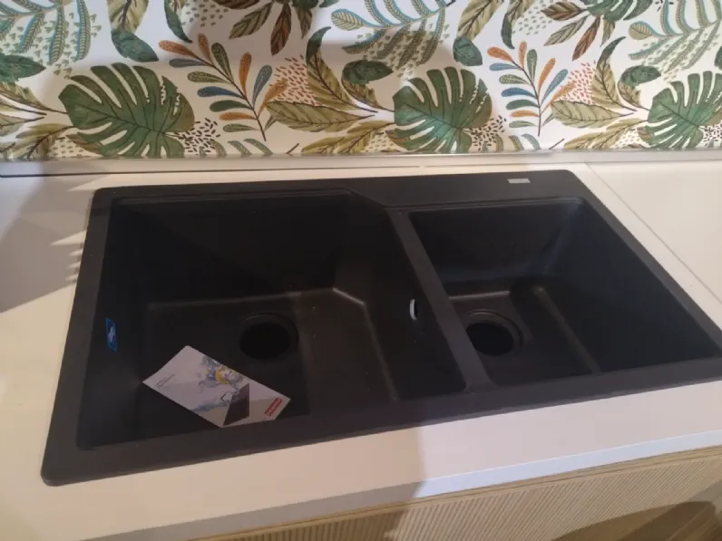 Cucina rovere chiaro moderna con penisola Ginevra Aran a soli 6000 Euro