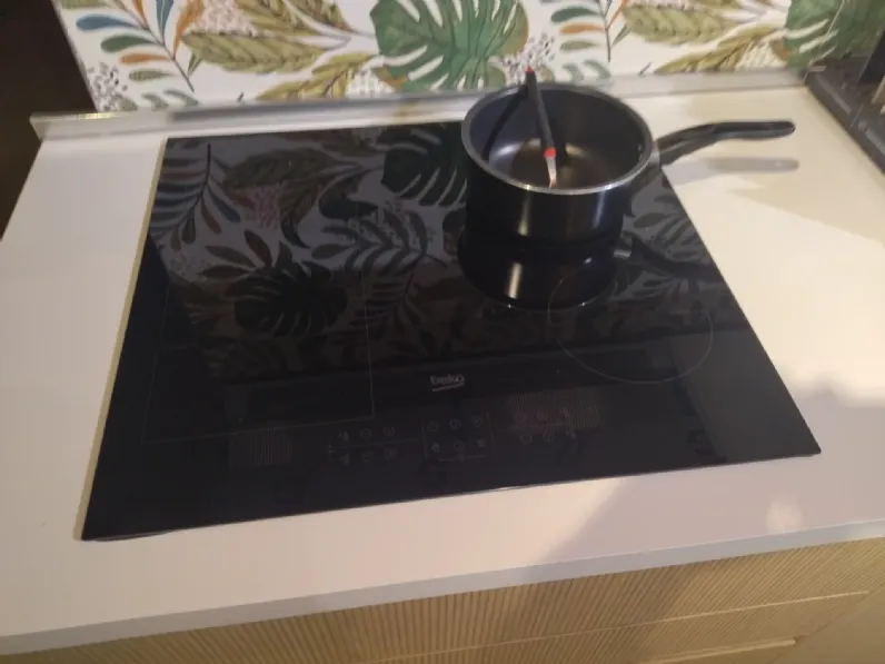 Cucina rovere chiaro moderna con penisola Ginevra Aran a soli 6000 Euro