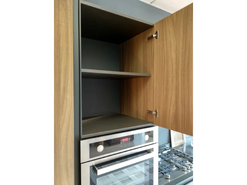 Cucina moderna lineare Cubodesign Cucina noce dozuki a prezzo ribassato