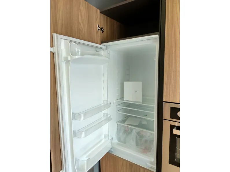 Cucina moderna lineare Cubodesign Cucina noce dozuki a prezzo ribassato