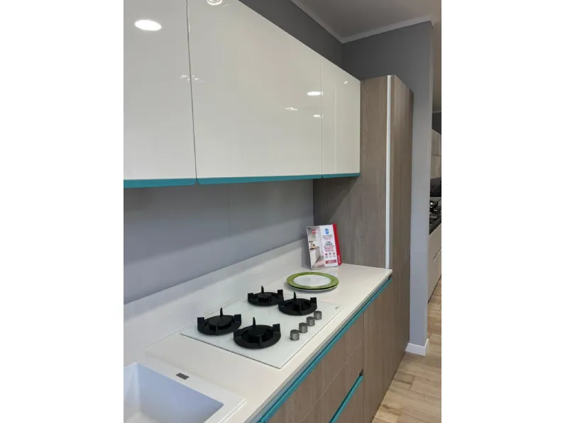 Cucina a PREZZI OUTLET in laccata lucido Scavolini -39%