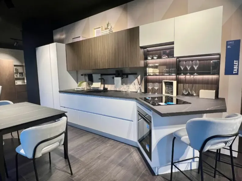 Cucina bianca moderna lineare Tablet  Creo a soli 8300 Euro