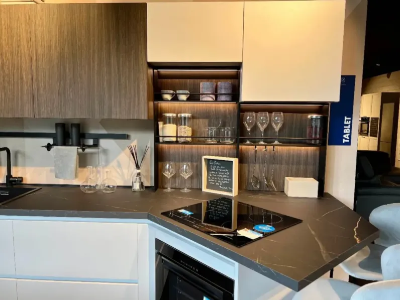 Cucina bianca moderna lineare Tablet  Creo a soli 8300 Euro