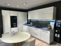 Cucina bianca moderna ad angolo Mood Scavolini in offerta