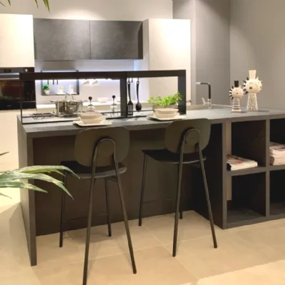 Cucina altri colori moderna con isola Scavolini Motus a soli 12000