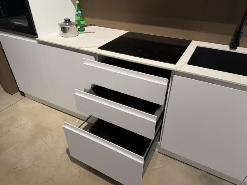 Cucina a prezzo ribassato lineare moderna Newkelly Mobilturi