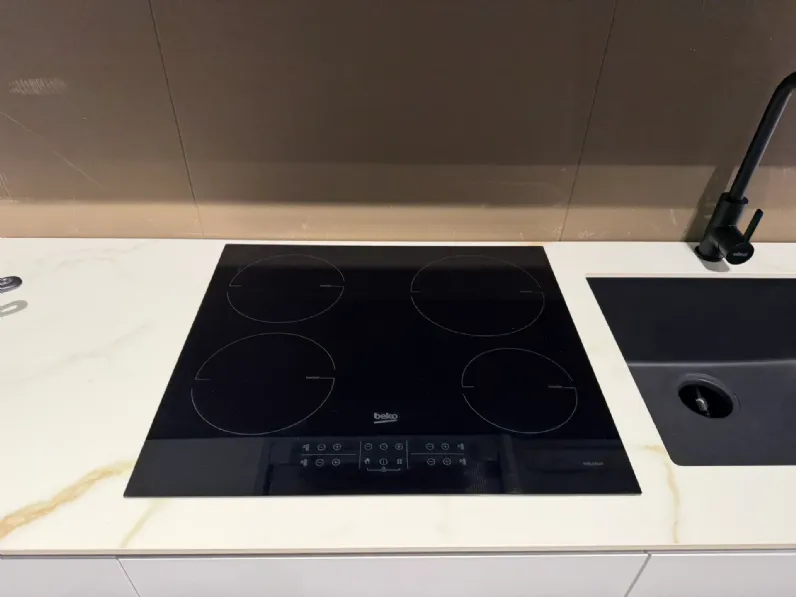 Cucina a prezzo ribassato lineare moderna Newkelly Mobilturi