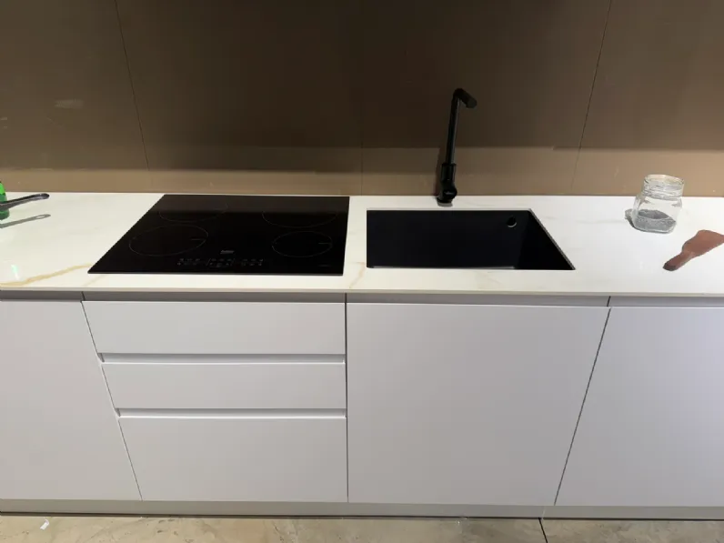 Cucina a prezzo ribassato lineare moderna Newkelly Mobilturi