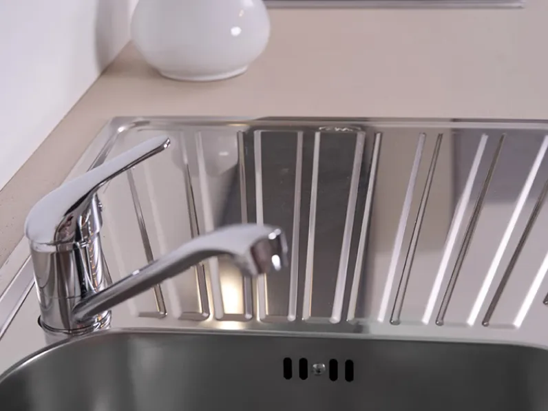 Cucina moderna lineare Noemi Lube cucine a prezzo scontato