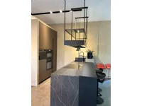 Cucina con isola in laccata opaco altri colori Novacucine mk1 con frontale dogato 463 a prezzo ribassato