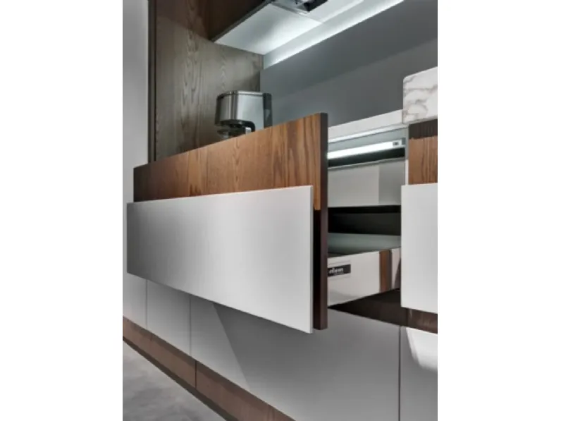 Cucina rovere chiaro design lineare Opera Tisettanta a soli 25000€