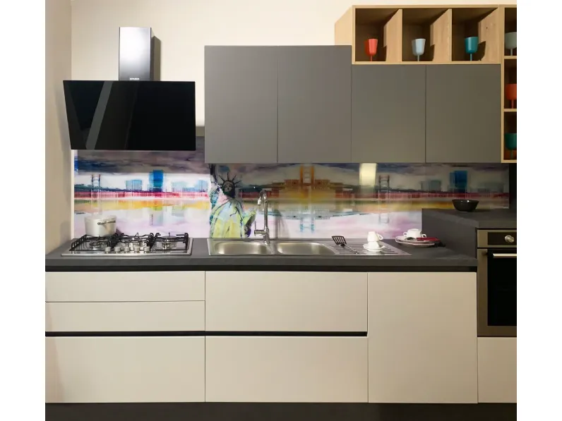 Cucina Colombini casa moderna lineare grigia in laminato opaco Quadra gola