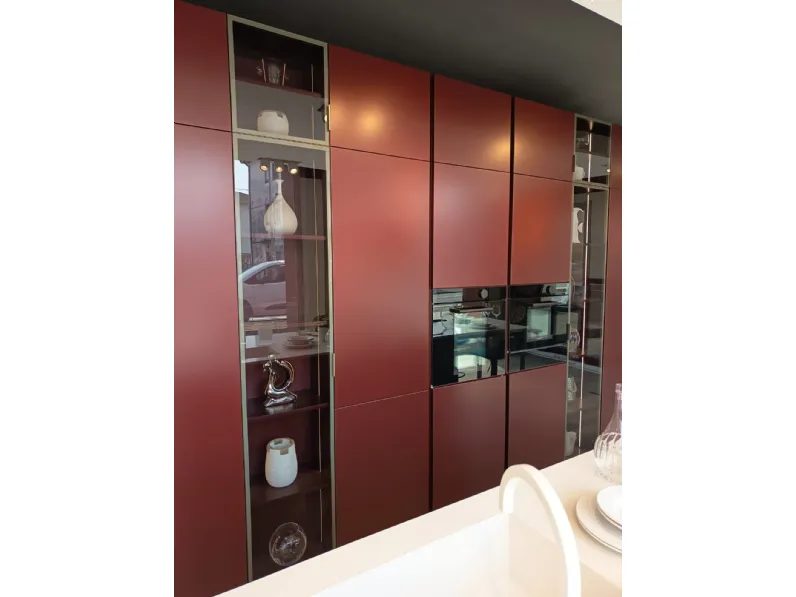 Cucina rossa moderna con isola Lounge - riflex Veneta Cucine in offerta