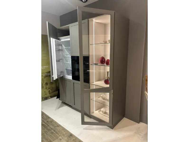 Cucina grigia moderna con penisola Carattere Scavolini a soli 12600 Euro