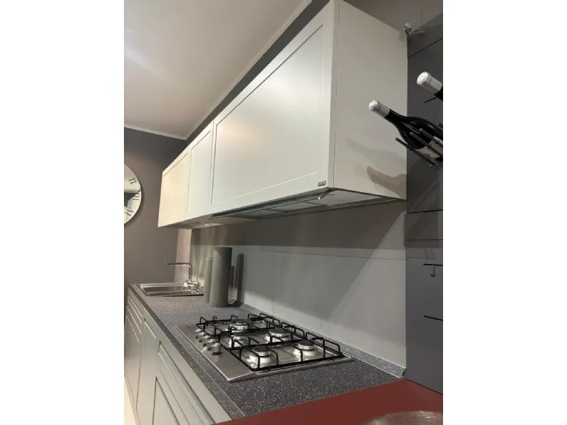Cucina grigia moderna con penisola Carattere Scavolini a soli 12600 Euro