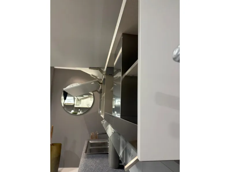 Cucina grigia moderna con penisola Carattere Scavolini a soli 12600 Euro