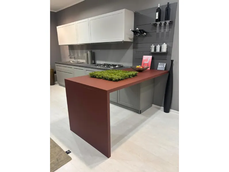 Cucina grigia moderna con penisola Carattere Scavolini a soli 12600 Euro