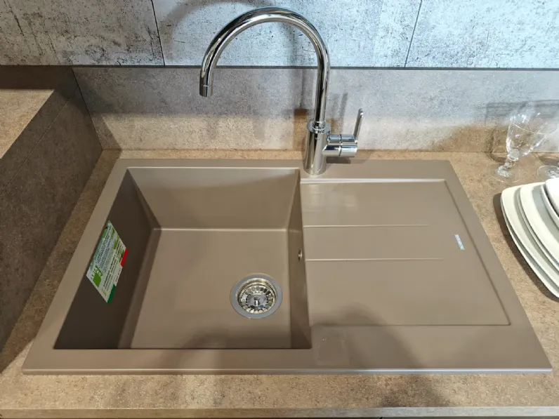Cucina lineare in laminato materico altri colori Liberamente a prezzo scontato