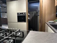 Cucina Motus moderna grigia Scavolini con penisola scontata 53%