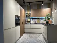 Cucina Motus moderna grigia Scavolini con penisola scontata 53%