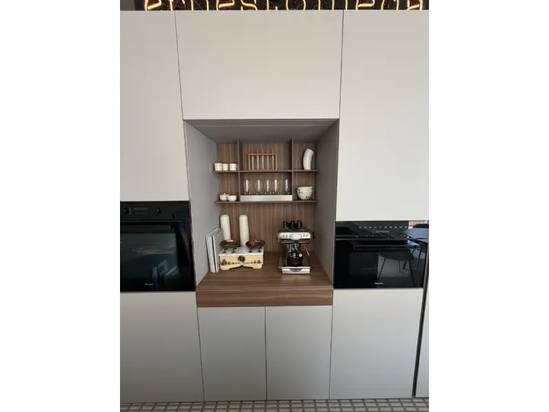 Cucina Ernestomeda design con isola altri colori in hpl Sign