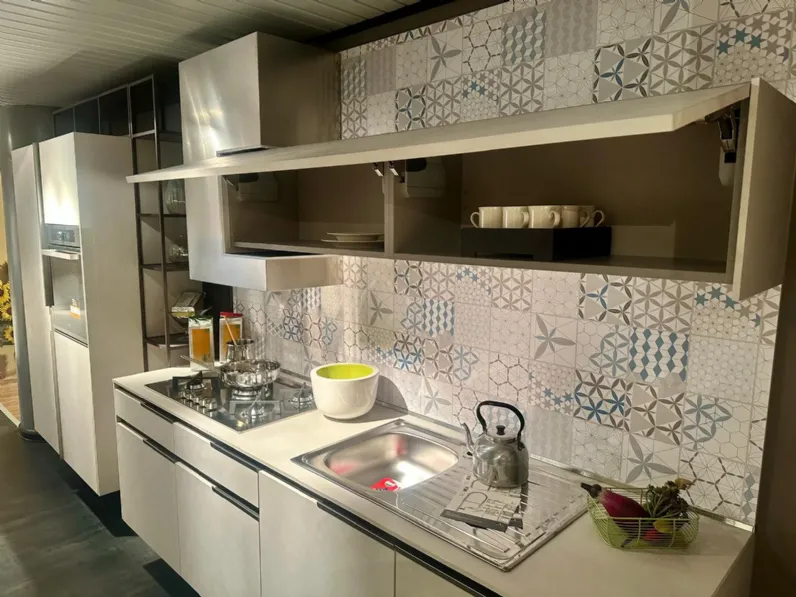 Cucina altri colori moderna lineare Snaidero Orange a soli 5900 Euro