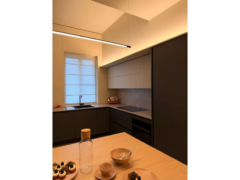 Cucina a PREZZI OUTLET in laminato opaco Stosa -25%