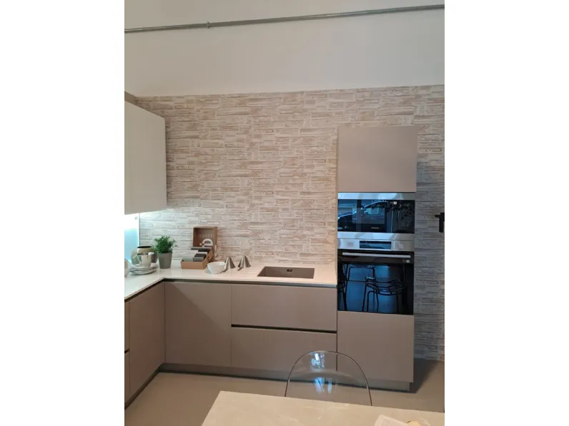 Cucina ad angolo in vetro a prezzo ribassato 50%