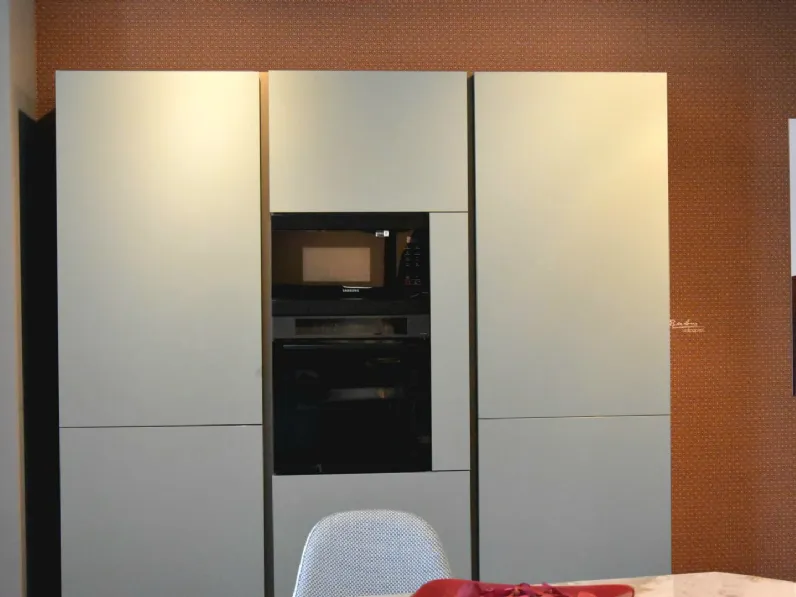 Cucina altri colori design con penisola Stosa Metropolis fenix cemento  a soli 13500 Euro