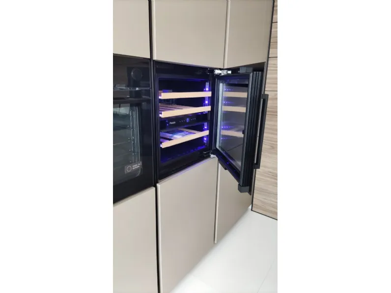 Cucina Stosa moderna con penisola tortora in laminato opaco Metropolis
