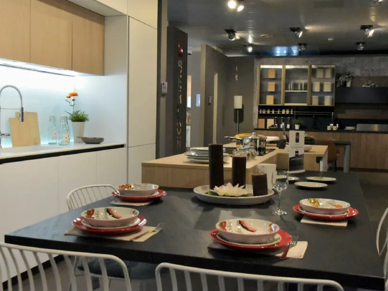 Cucina Stosa Metropolis PREZZO OUTLET scontata 50%