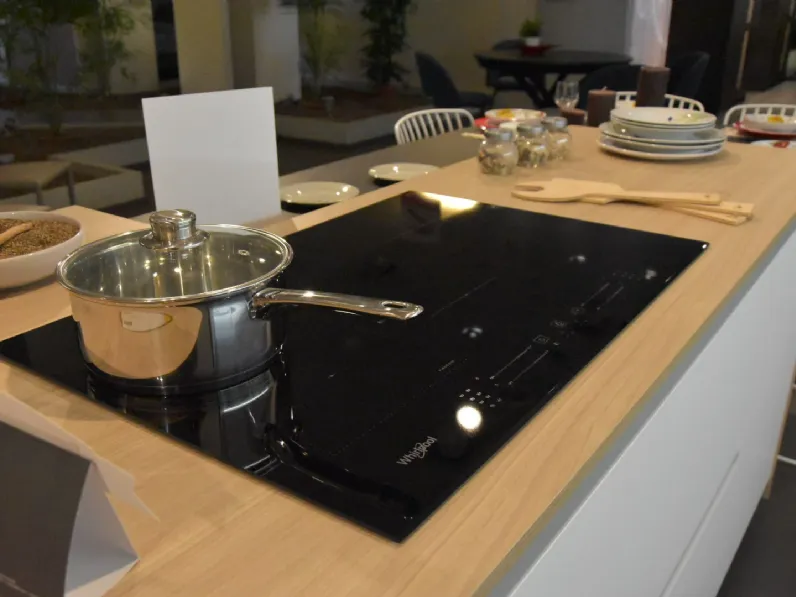 Cucina Stosa Metropolis PREZZO OUTLET scontata 50%