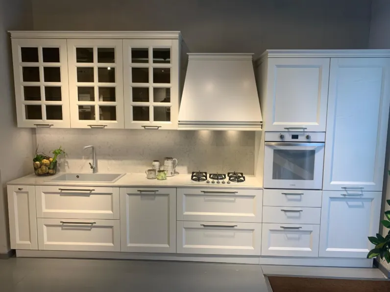 Cucina Beverly moderna bianca Stosa lineare scontata 50%